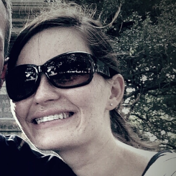 Meet your Posher, Corri - Picture 1 of 1